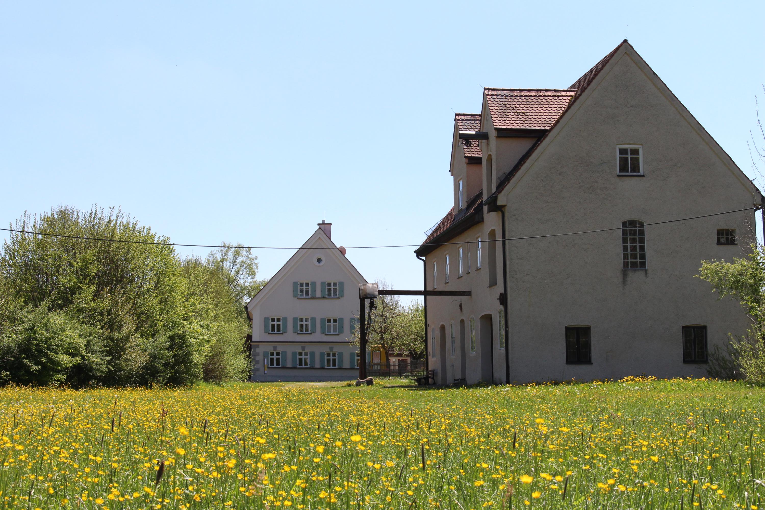 Außenansicht Hammerschmiede -  Foto: Barbara Magg, Bezirk Schwaben